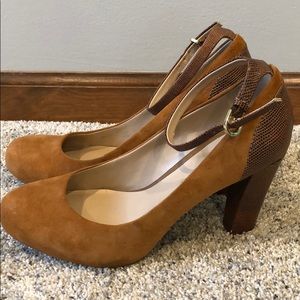 Franco sarto suede with print on heel